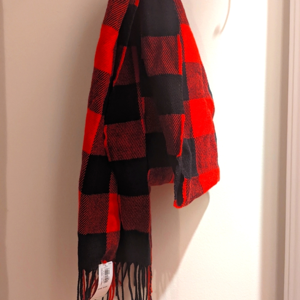 NWT Old Navy Buffalo Plaid Scarf